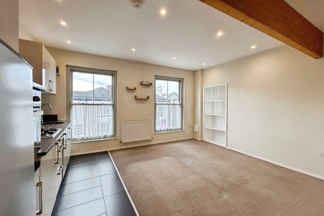 Flat 1, 8-10 Fore Street, Cornwall photo 2