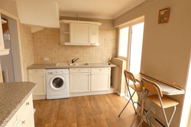 42, New Road, Bedfont photo 5