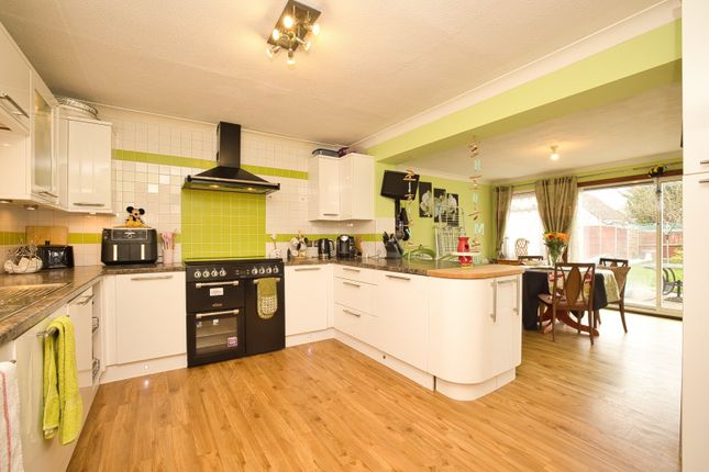 4, Delacourt Close, Ramsgate photo 3