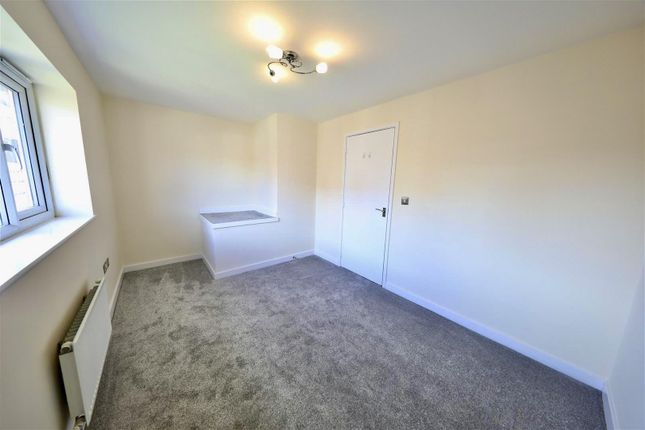 End terrace house for sale in Woodheys Park, Kingswood, Hull
