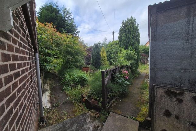 9, Belthorne Avenue, MANCHESTER photo 2