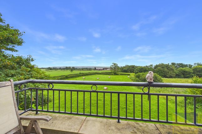 31, Asturian Gate, Ribchester photo 2