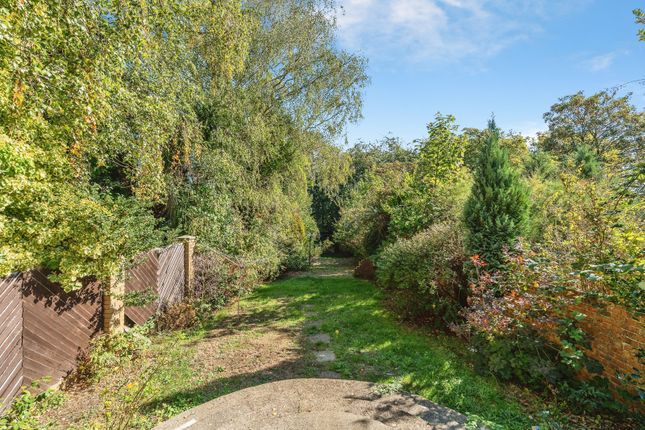 Bath Road, Hampshire photo 4