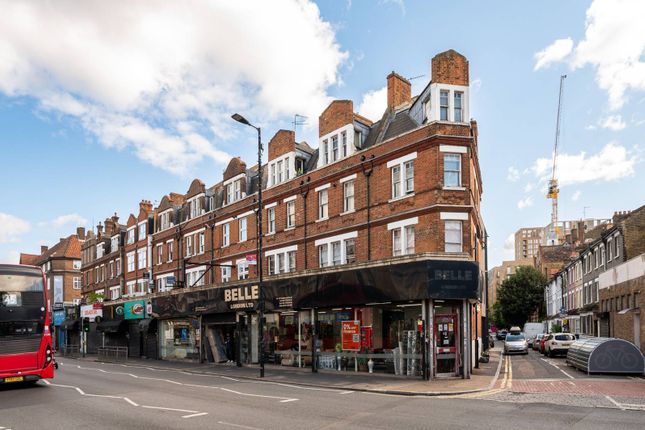 Flat for sale in Camberwell Road, Walworth, London