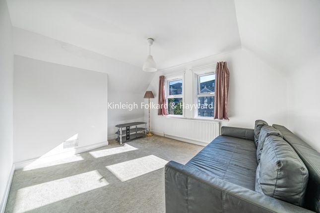 2-bed house on 697C, Finchley Road, London, £2,000/mo
