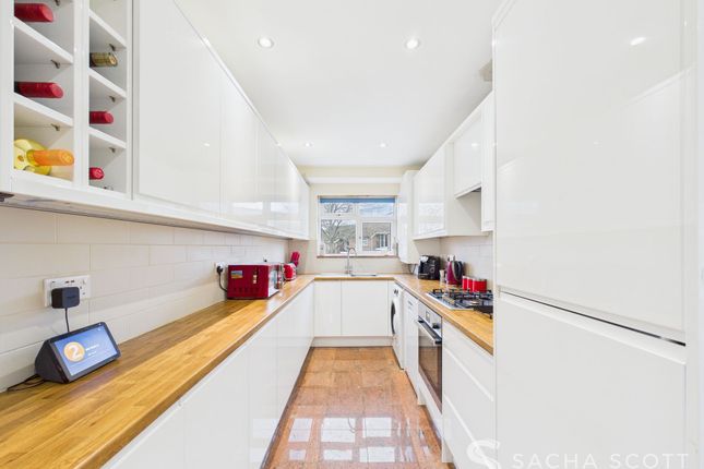 5 Harkness Close, Epsom photo 3