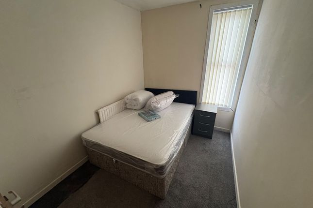 22, Carter Road, Wolverhampton photo 4