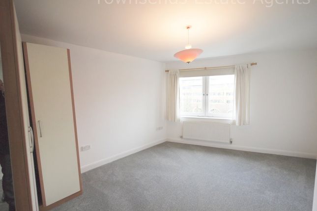 82 Penn Place, Northway, Rickmansworth photo 4
