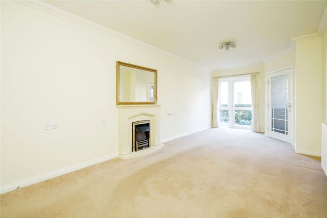 Flat for sale in Linden Road, Bicester, Oxfordshire