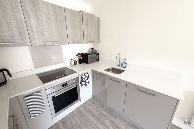 28, Maritime House, Ocean Drive, Gillingham photo 5