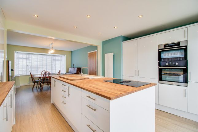 29, Birchen Avenue, Ossett photo 2