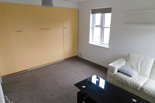 11, Tugby Place, Chelmsford photo 2