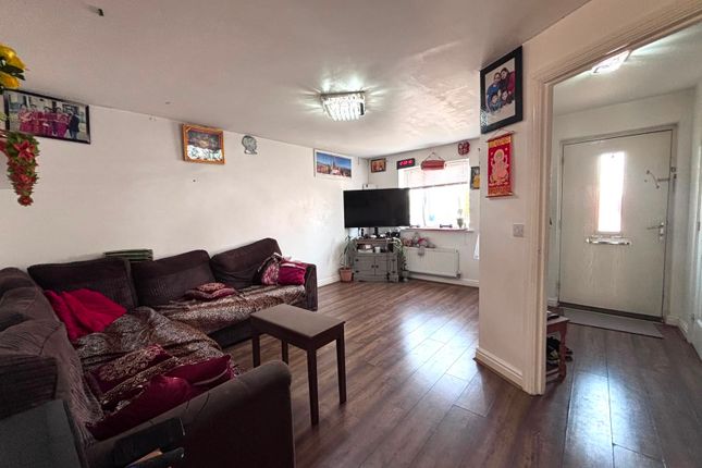 65 , Charles Bennion Walk, Leicester photo 2