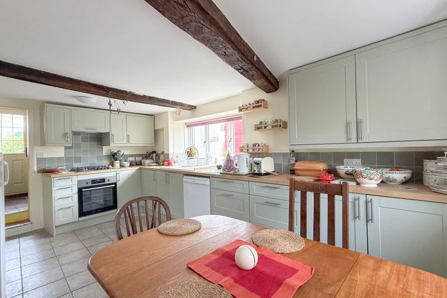 18, Whitecroft, Dilton Marsh photo 4