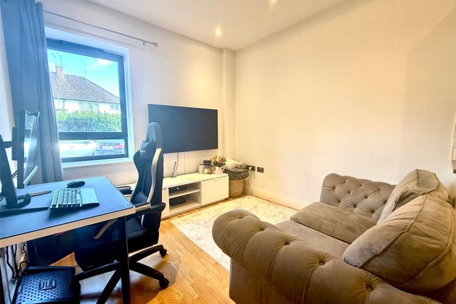 Flat 1, Wyvern House, 25, Maybury Close, Camberley photo 2