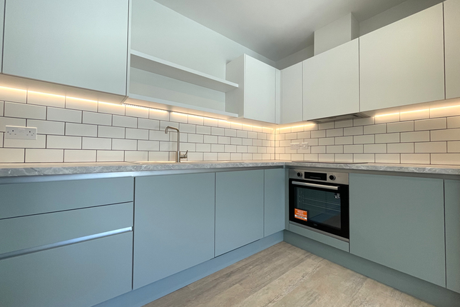 2, 9 Milliners Way Woking, null photo 4
