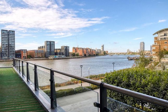 Flat for sale in Juniper Drive, London