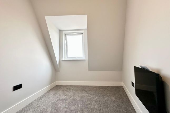 FLAT 11, 48-50 ,Sheffield Road, Barnsley photo 2