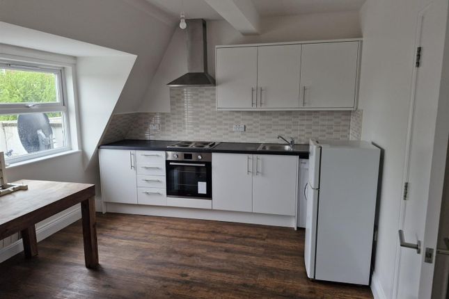 Thumbnail Flat to rent in Rock Street, London