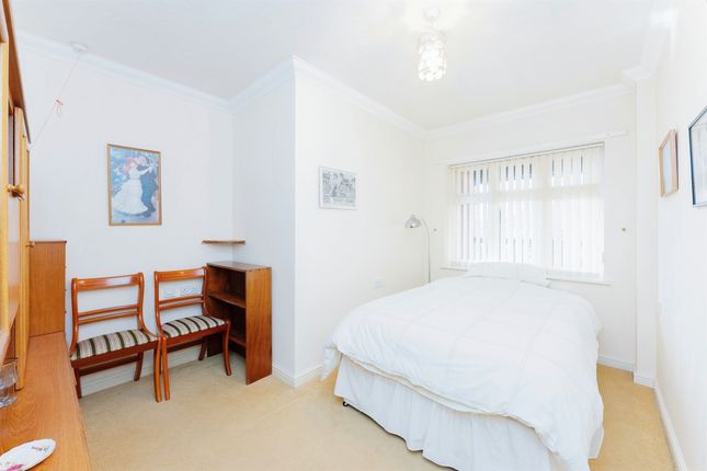 Flat for sale in Pool Bank, Port Sunlight, Wirral