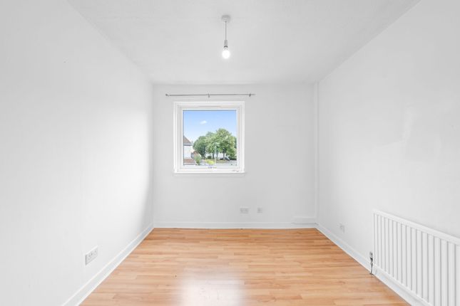 33 Lennox Gardens, Linlithgow photo 5