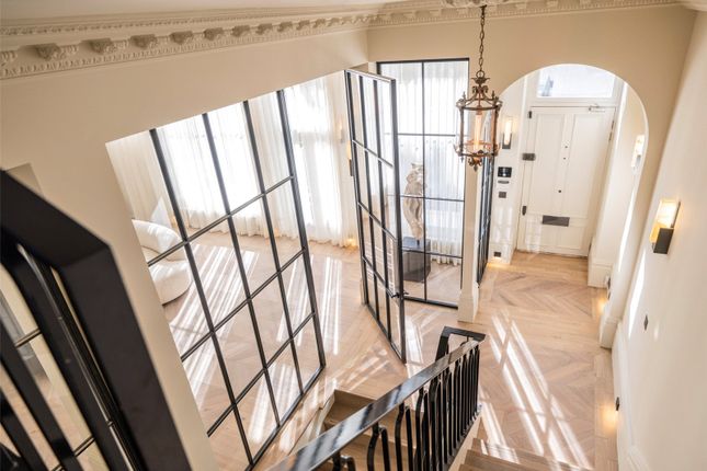 30, Bristol Gardens, London photo 3