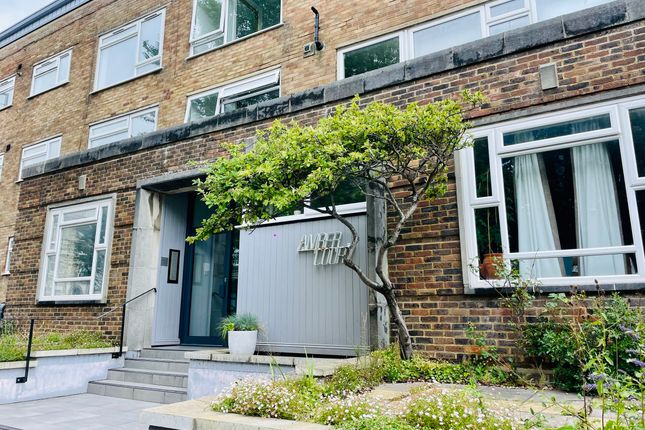 Flat to rent in Amber Court, 38 Salisbury Road, Hove, East Sussex