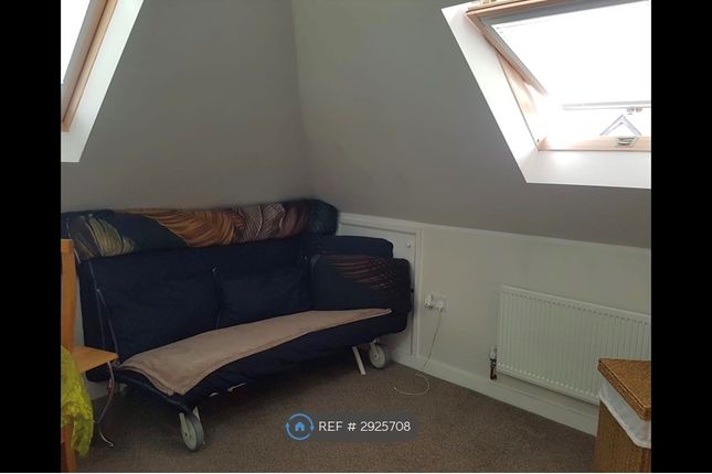 Walford Road, Uxbridge photo 3