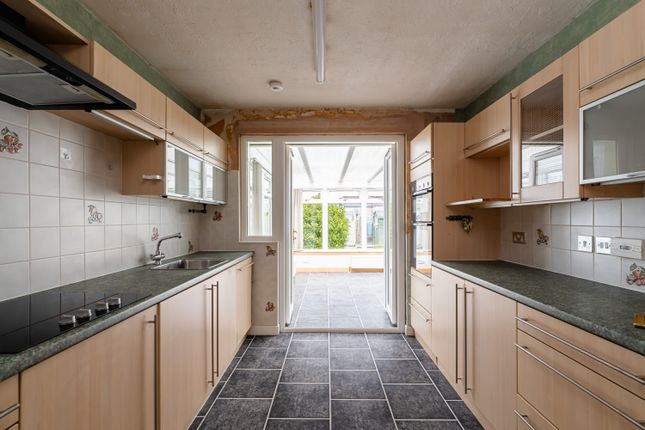7, Drum Brae Park, Edinburgh photo 4