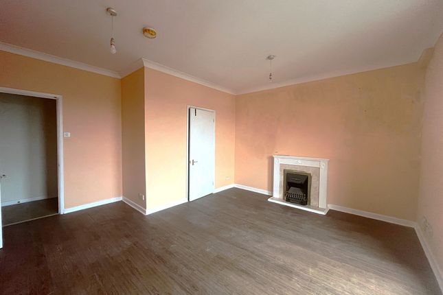 Thumbnail Flat to rent in High Street, Hounslow