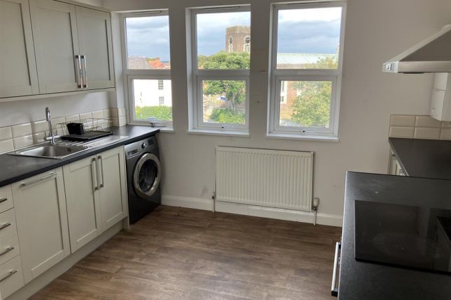 Flat 3, 27, Beach Road, Littlehampton photo 5