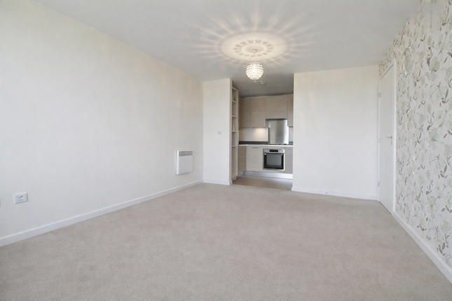 Flat 164 Westgate House, London Road, Isleworth photo 3