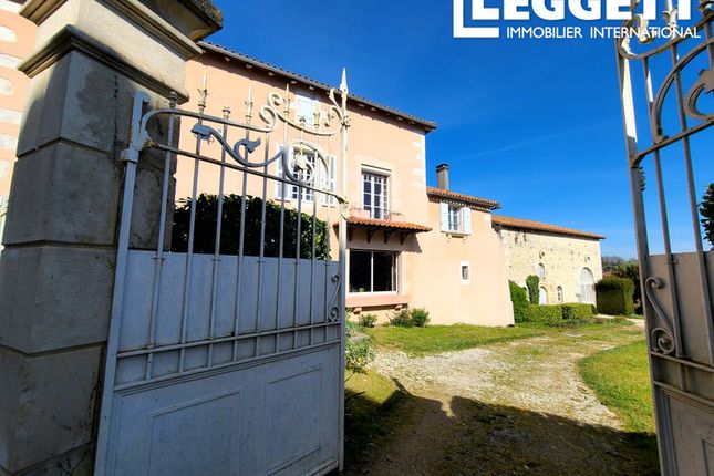 Thumbnail Villa for sale in Champagne-Mouton, Charente, Nouvelle-Aquitaine