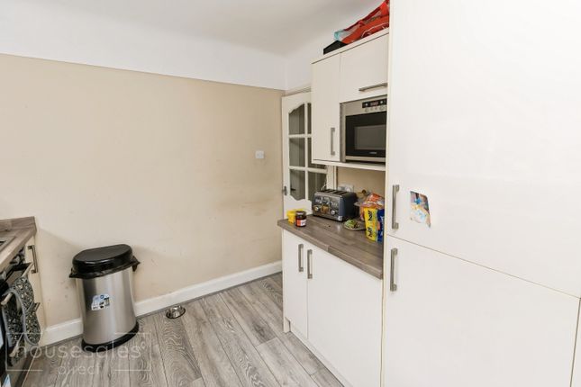 9, Redland Close, Chester photo 3