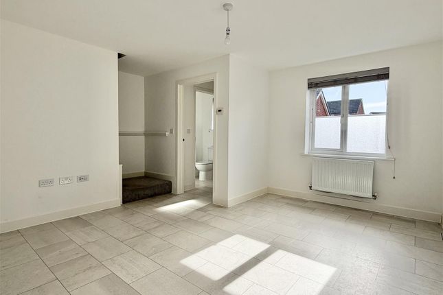 62, Wagtail Walk, Axminster photo 4