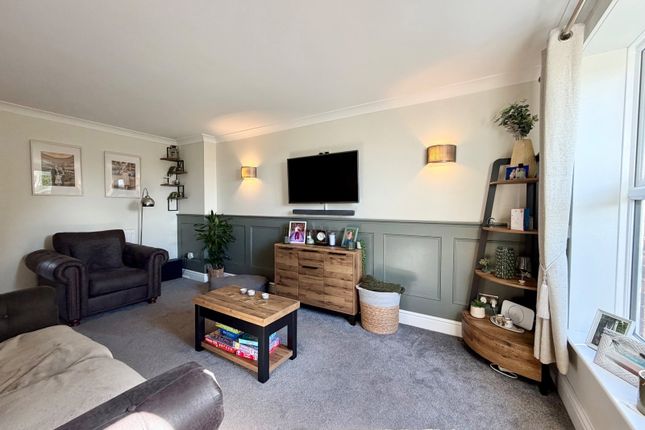 18, Woburn Close, Paignton photo 3
