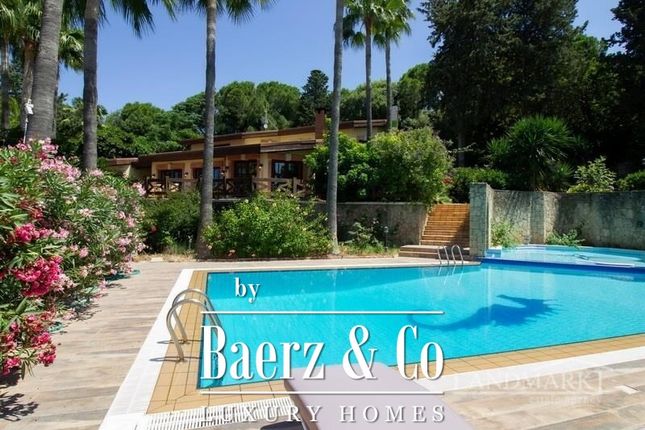 Villa for sale in Catalkoy