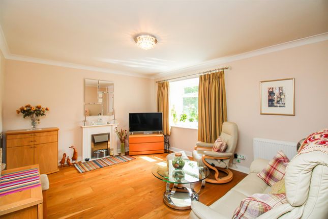 21, Sandal Hall Mews, Wakefield photo 4