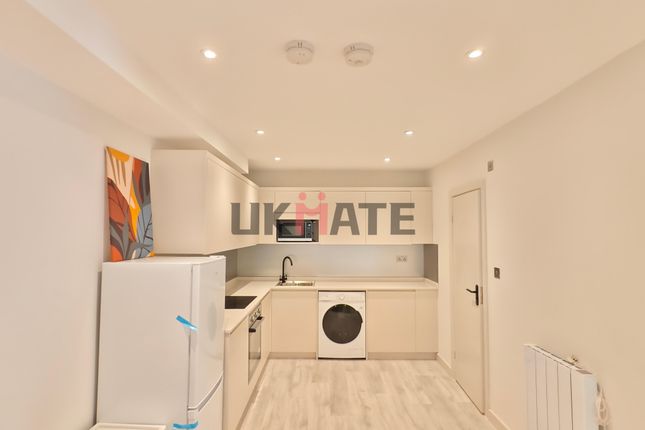 65, Bisson Road, Bisson Road, London photo 4