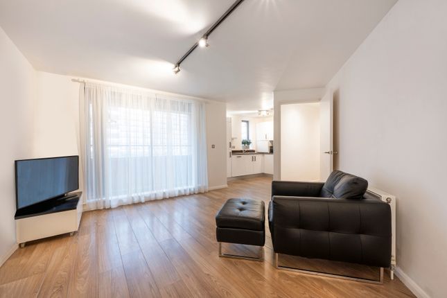 Thumbnail Flat for sale in York Way, Camden