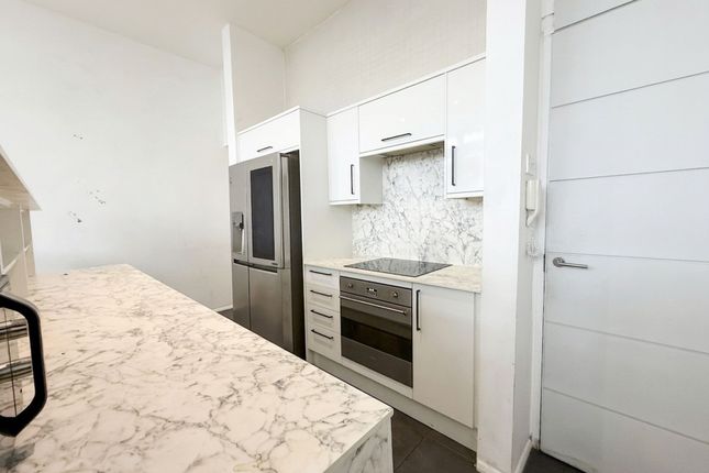 Apt 405, The Collegiate, Liverpool photo 5