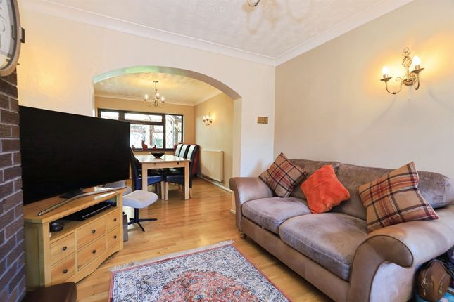 23, Springfield Road, Bilston photo 4