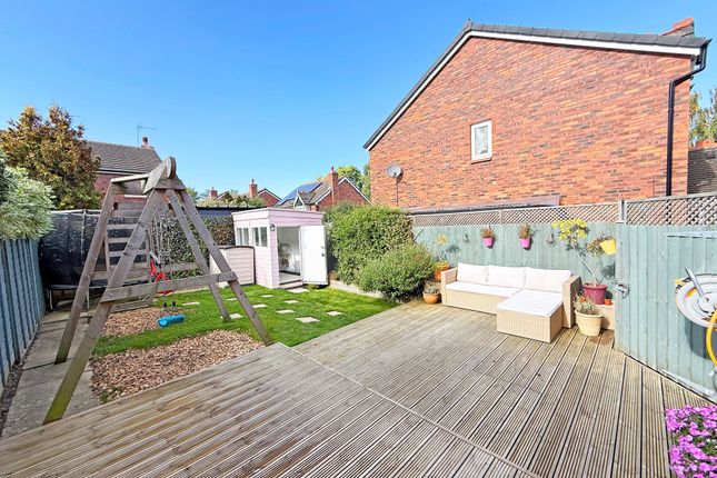 3 Carline Mead, Harrogate photo 4