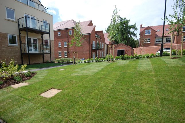 7 Exchange Mansion Victoria Close, Rickmansworth photo 2