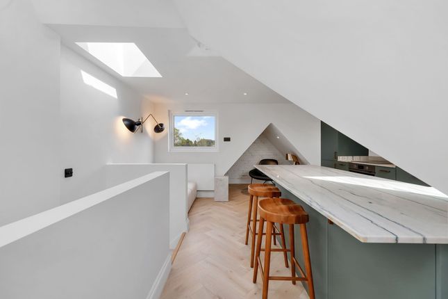 206c Melrose Avenue, London photo 4