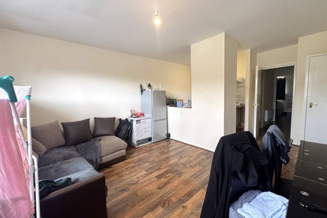 39, Tilbury Road, London photo 3