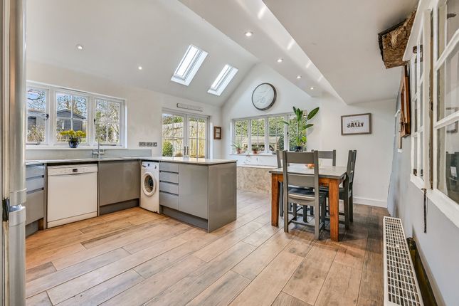 Cage Cottage , Bridge Street, Great Bardfield photo 4
