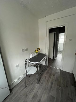 1 Bedroom Flat in L24 2TX