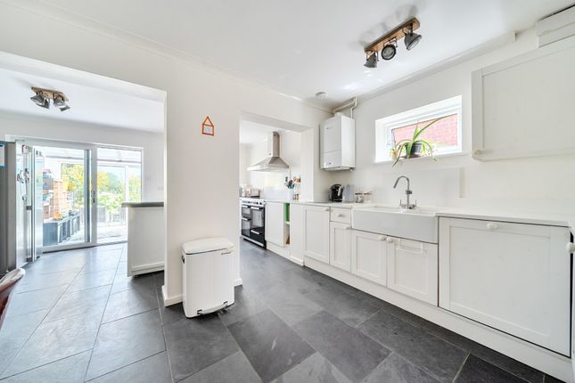 41, College Crescent, Oakley photo 4