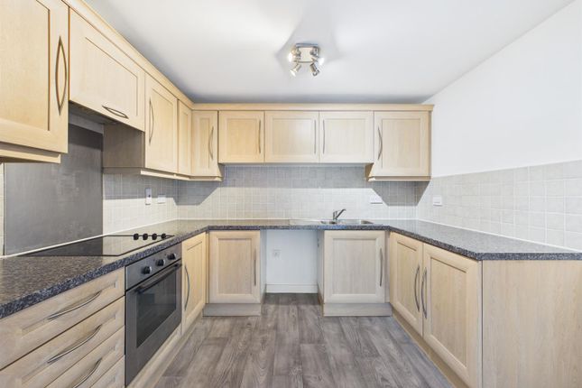 44, Hillcrest Court, Wallasey photo 4